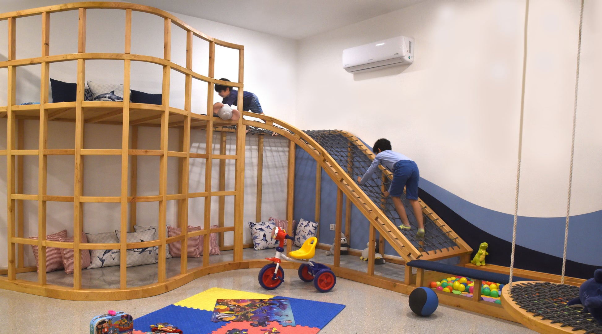 Eman_s_Jungle_Gym_for_children. 2