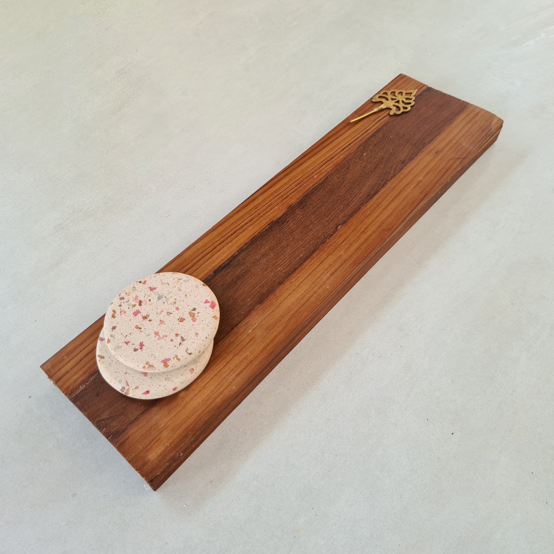 Handmade long platter made with wood and terrazzo. 3